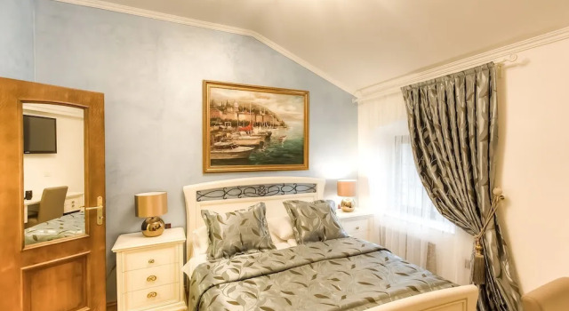 Полулюкс Villa Hasi