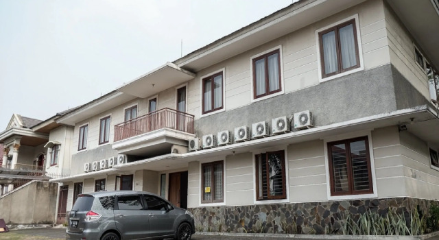 RedDoorz near Supermall Karawaci 2, Boek Hotel Curug West Java