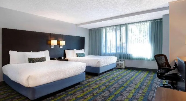 Номер Deluxe Days Inn by Wyndham Victoria Airport Sidney