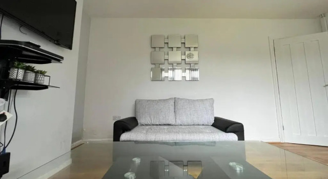 Cosy home near NEC, BHX Bullring & Solihull, Varaa Hotelli Birmingham West Midlands