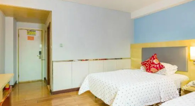 Guanghua Chain Hotel (Dongguan Huangjiang), Boek Hotel Hotels in Guangdong met parkeren, Parkeren