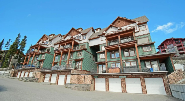 Towering Pines Chalet - Comfortable and Cozy Chalet with Spectacular Views