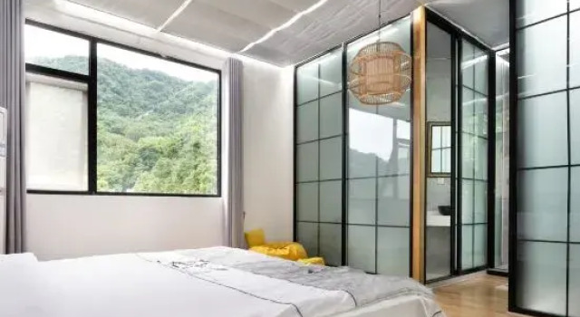 Семейный люкс с 2 комнатами Mount Qingcheng Three Cats  Forest Spa Homestay