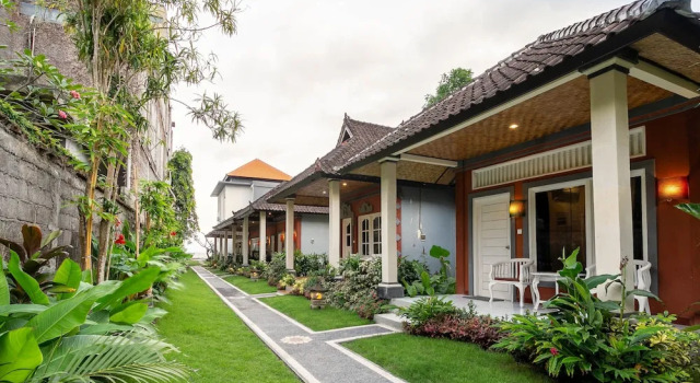 Номер Deluxe Utama Villas Beach Front Candidasa