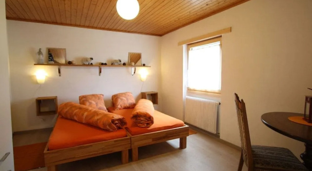 Looked After Holiday House With a Superb View Concerning the Rhonedal, Prenota Hotel Hotel a Canton Vallese con parcheggio, Parcheggio
