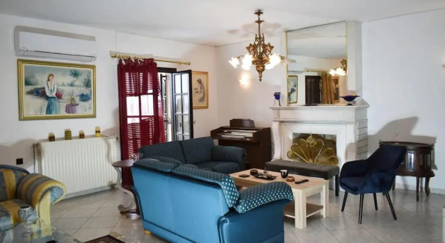 Loft House With View The Town Of Trikala, Book Hotel Tríkala Thessalia