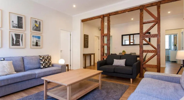 Апартаменты с 5 комнатами Central Downtown by Central Hill Apartments