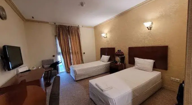 Karvansara Pars Hotel, Prenota Hotel Abadan 