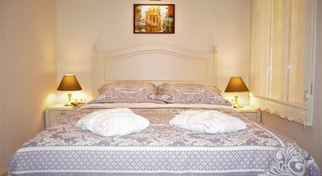 Люкс Emil House Apart Hotel