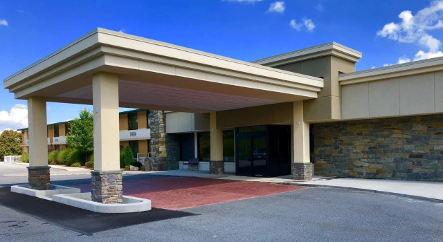 Четырёхместный номер Standard Comfort Inn Somerset