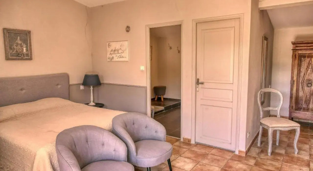 Jade En Provence, Забронировать Отель Отели Везон-ла-Ромен 4 звезды, рядом с Археологический музей Théo Desplans, 4*