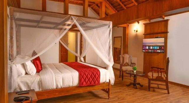 Номер Royal Surya Heritage Hotels