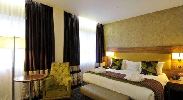 Двухместный номер Premium DoubleTree by Hilton London   West End