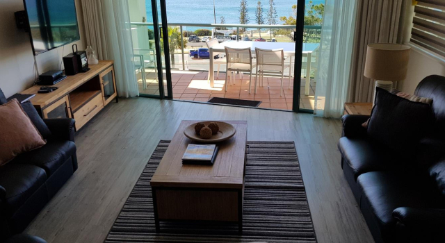 Alexandra on the Pacific, Забронировать Отель Бизнес-отели Александра-Хедленд, рядом с Ripple Sunshine Coast Massage Day Spa and Beauty, 4* 5*