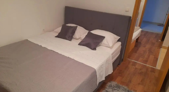 Apartments Lotus, Забронировать Апартаменты/квартира Отели в центре Сукошан, в центре