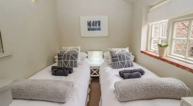 Jolls Cottage, Varaa Lomakoti Mökit kohteessa Merseyside, Mökki