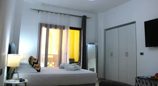 Beachfront in 5 Star Hotel With Reef Hurghada, Prenota Hotel Hurghada Mar Rosso