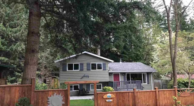 Коттедж с 3 комнатами Cedar Creek Cottage 3BR - Welcome to your Oasis Steps from the Beach