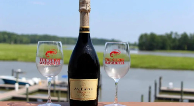 Двухместный номер Standard Surry Seafood Company