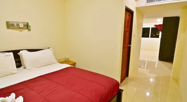 Люкс Square One Hotel Patong