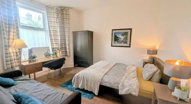 Семейный коттедж с 5 комнатами с видом на город TopHome Stoke Newington