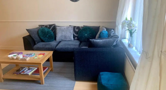 Be My Guest Liverpool - Ground Floor Apartment with Parking