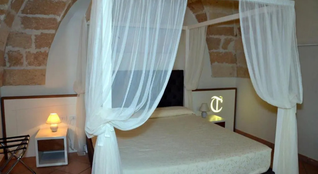 Полулюкс Tenuta Caradonna
