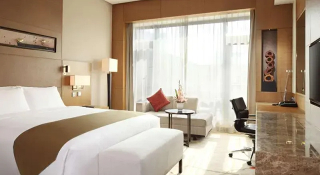 Standardowy dwuosobowy pokój i balkonem DoubleTree By Hilton Jiaxing