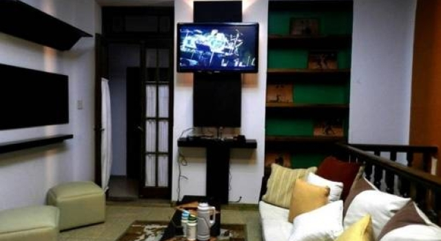 Tinku Hostel, Забронировать Хостел Хостелы Кордовы, рядом с Libertador Theatre, Хостел
