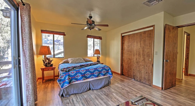 Big Bear Cabin w/ Fenced Yard: 4 Mi to Snow Summit