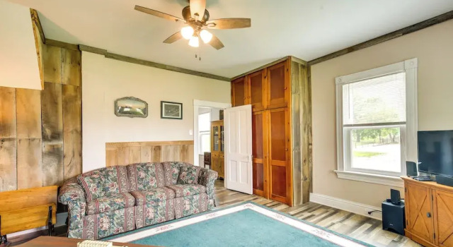 Peaceful Country Home in Serene Setting With Yard, Varaa Lomakoti  