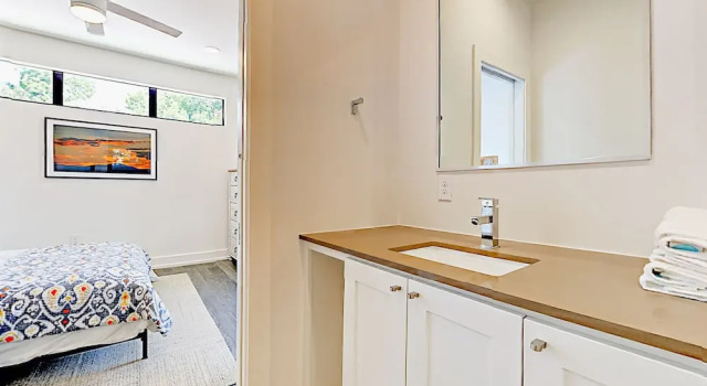 3br W/ Contemporary Kitchen, Patios 3 Bedroom Duplex
