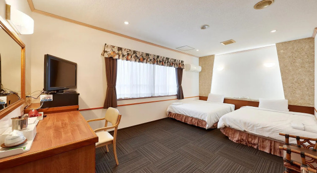 Crown Hotel Okinawa