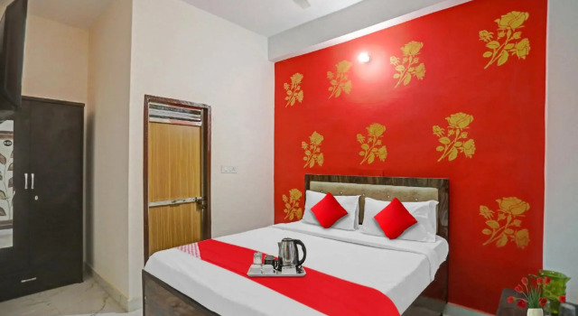 OYO Flagship 70173 A One Hotel