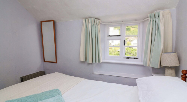 2 The Square, Reservar Casa de férias Moradias em Hope-Cove, Vila