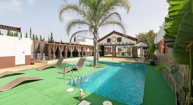 Вилла Casa Amelie - Villa With Private Pool. Free Wifi
