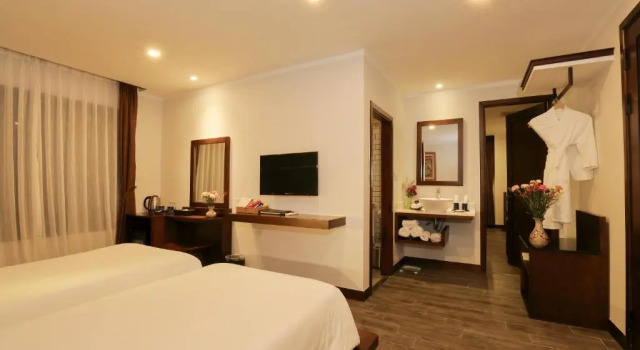 Номер Standard с видом на окрестности Hoi An Odyssey Hotel & Spa