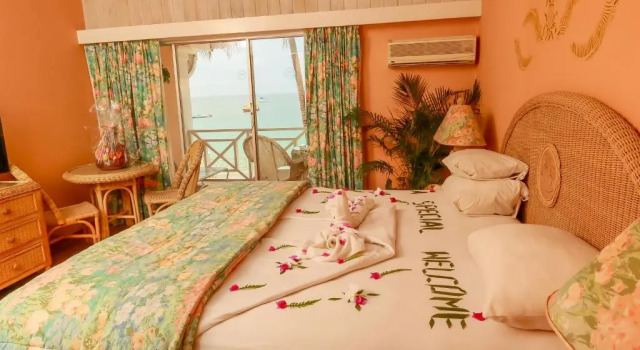 Двухместный номер Deluxe Coco Reef Resort & Spa