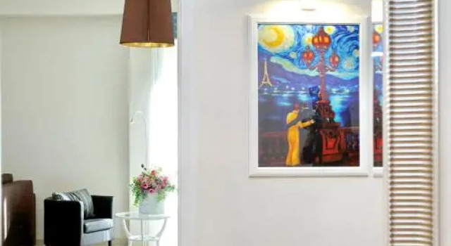 Oksana's Bernadette Apartment