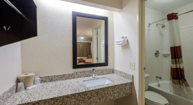 Номер Superior Red Roof Inn Chicago-OHare Airport Arlington Hts