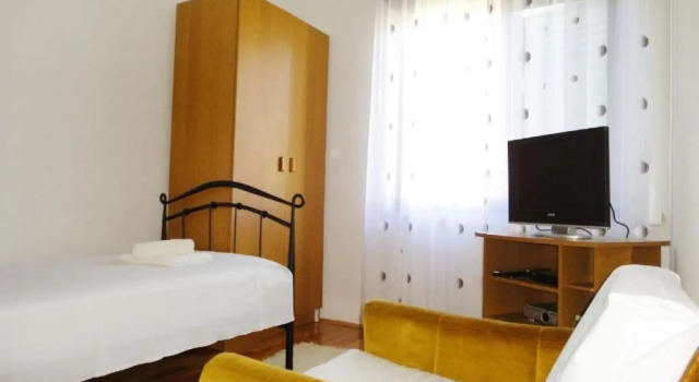 Апартаменты c 1 комнатой с балконом и с видом на море Apartments Maletić