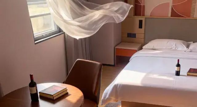 Люкс Guanlan Garden Hotel (Nanchang Wanshou Palace Bayi Square Branch)