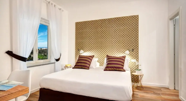 Апартаменты с 3 комнатами с балконом Sorrento Golden Apartment
