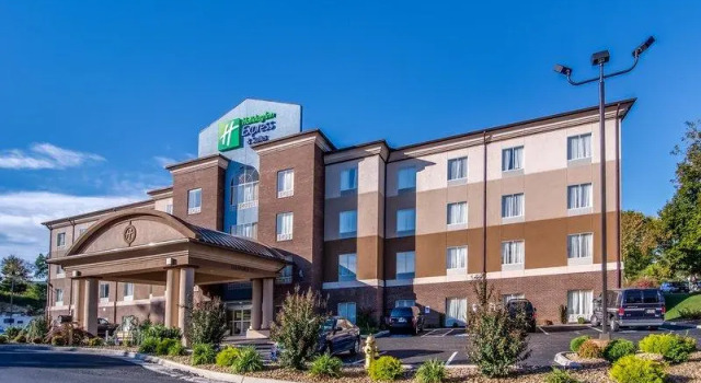 Двухместный номер Standard Holiday Inn Express & Suites Wytheville by IHG