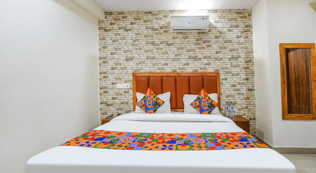 Номер Premium Fabhotel New Satyam