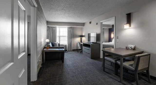 Четырёхместный люкс Residence Inn Marriott Easton