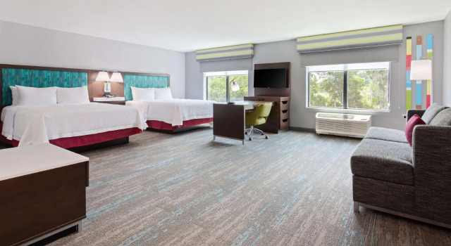 Четырёхместный люкс c 1 комнатой Hampton Inn & Suites Alachua I-75, FL