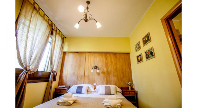 Villa Ellearesort in San Michele salentino, Book Villa Sommerhuse i Murgia, Hytte