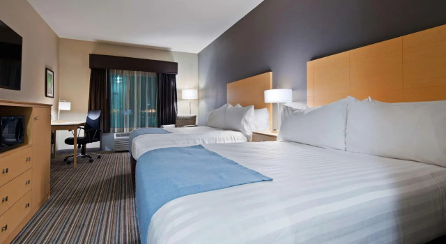 Четырёхместный номер Standard Stone Hill Norman, Trademark Collection by Wyndham