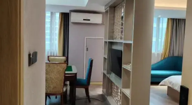 Люкс Qinglv S Hotel (Chengdu Longhu Beicheng Tianjie Funing Road Subway Station)